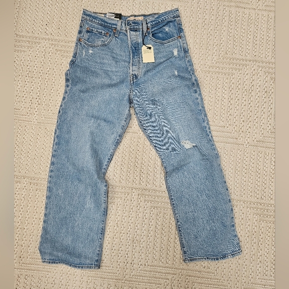 Levi's Denim - NWT Levi's Ribcag Straight Ankle